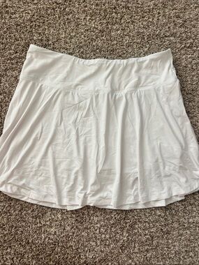 NWT! Women’s White Athletic Skort by Ewedoos - SUPER Comfy!! Size XXL